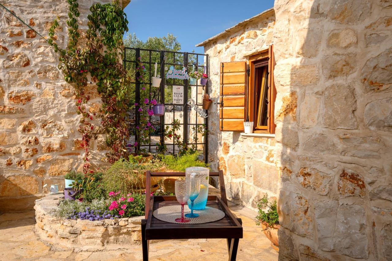 Villa Oxa Dreamland Stari Grad Kültér fotó